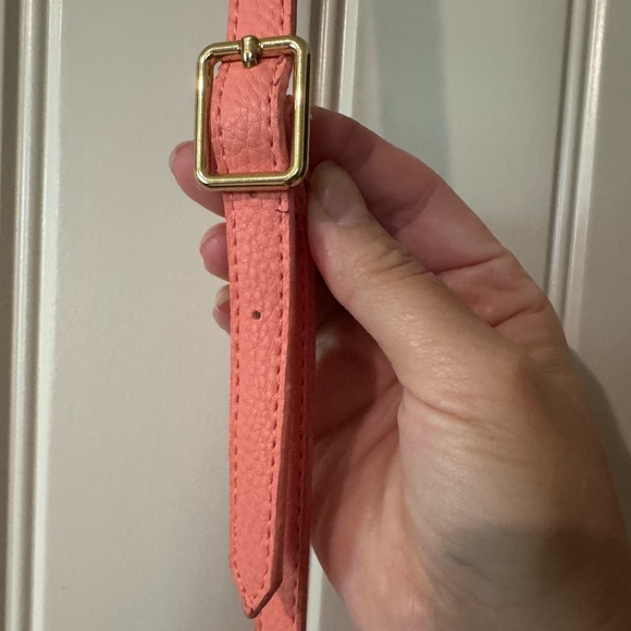 2/for $20 🪩 STEVE MADDEN Coral Peach Crossbody Bag with Adjustable Strap, Gold - Picture 8 of 16